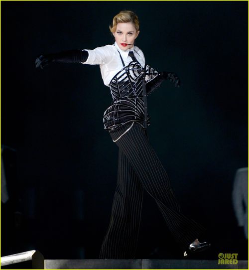 Madonna-mdna-tour-tel-aviv-10